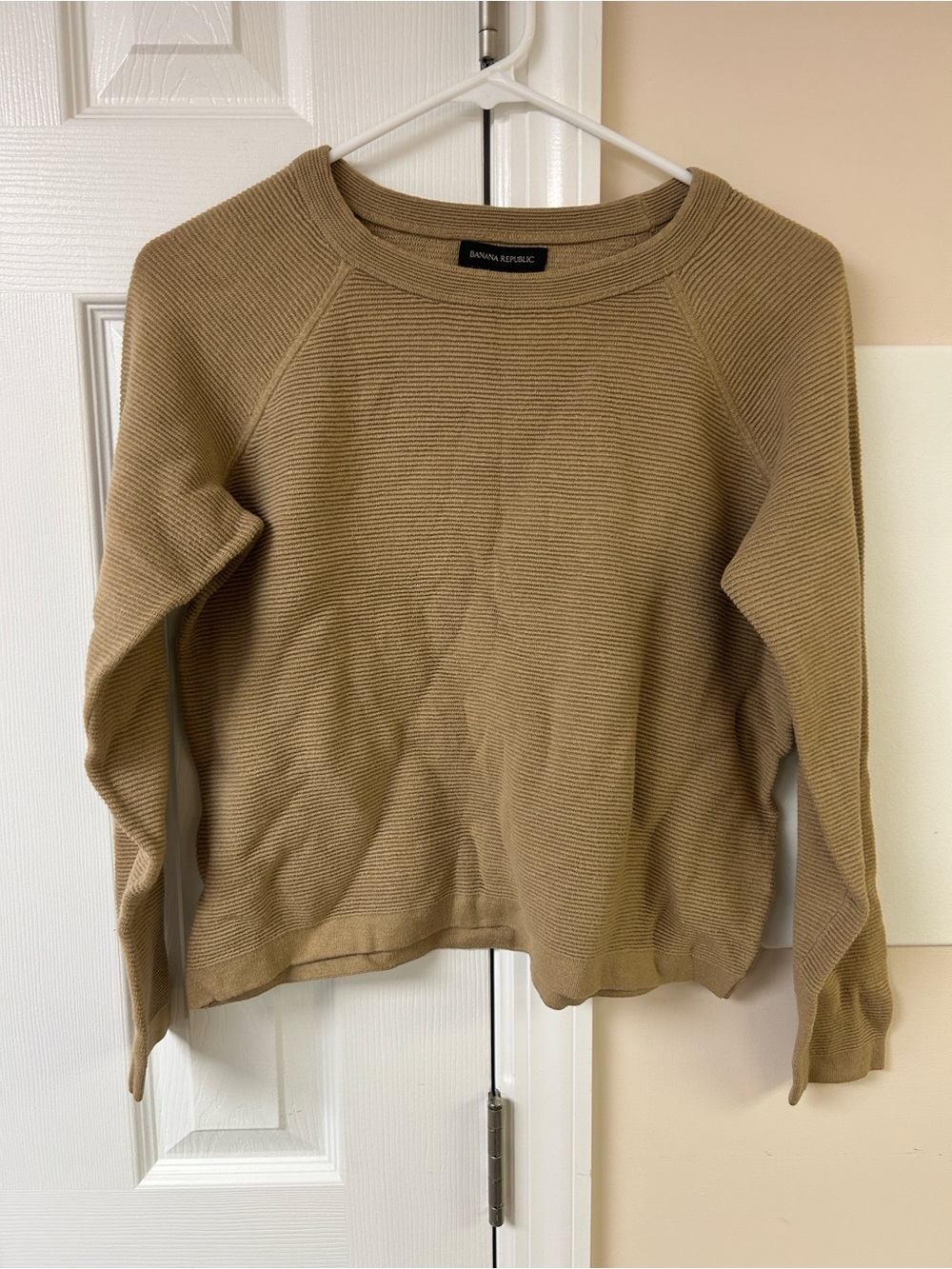 Banana Republic ribbed knit crewneck sweater